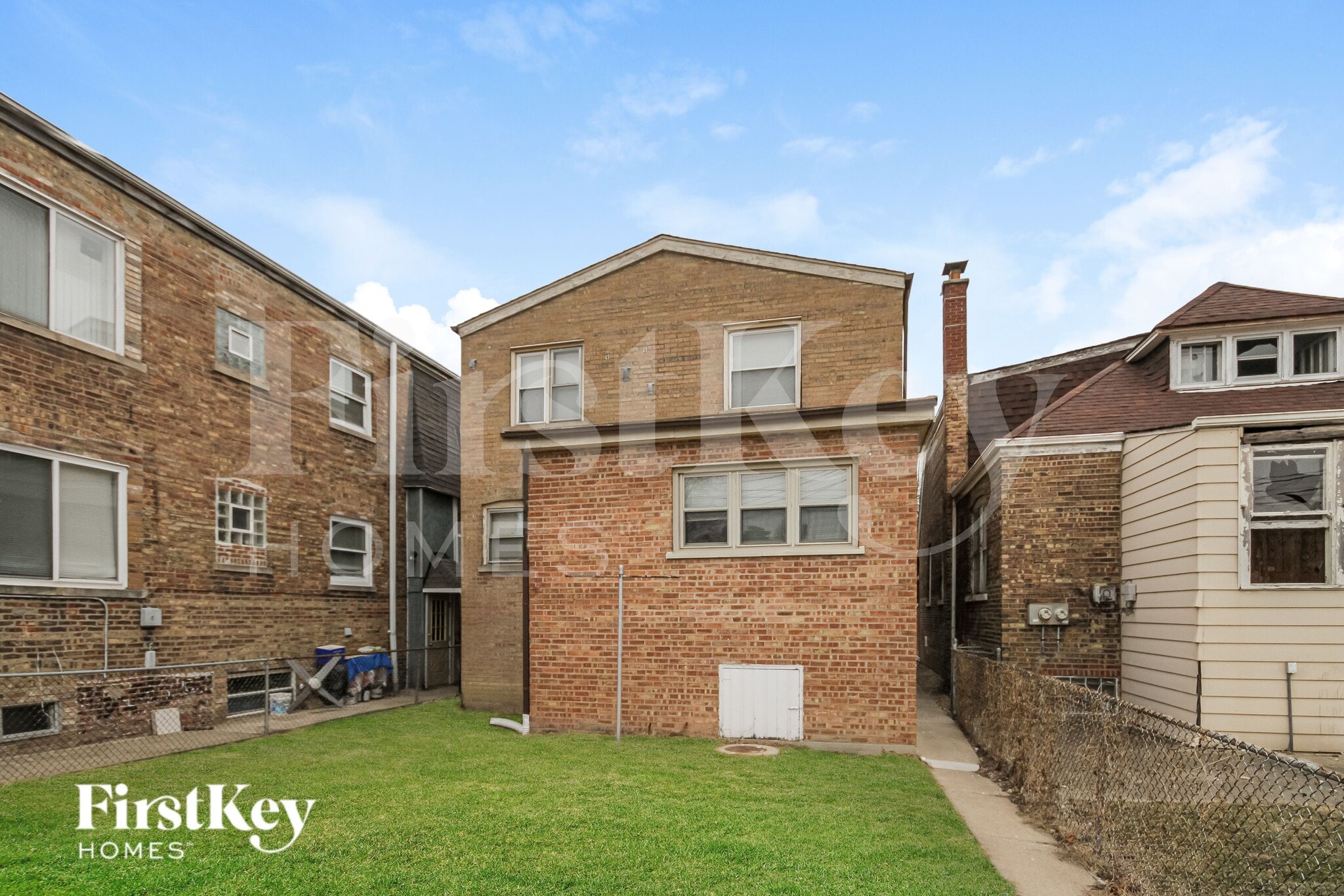 Building Photo - 6204 S Kildare Ave