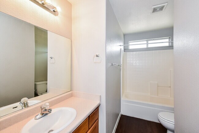 Building Photo - 1203 Emerald Stone Ave