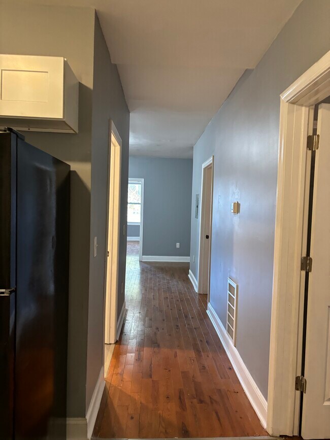 Building Photo - 18 N 19th St