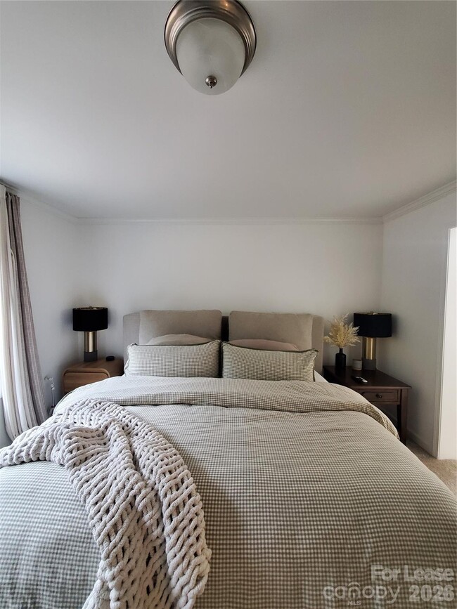 Building Photo - 118 Vly Spgs Dr