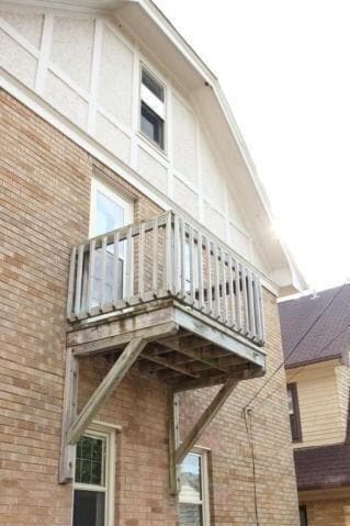 Building Photo - 1614 E Newton Ave