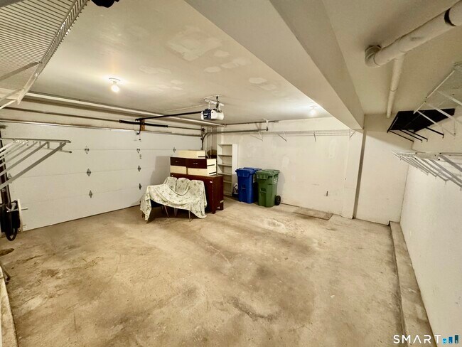 Building Photo - 58 Uplands Way