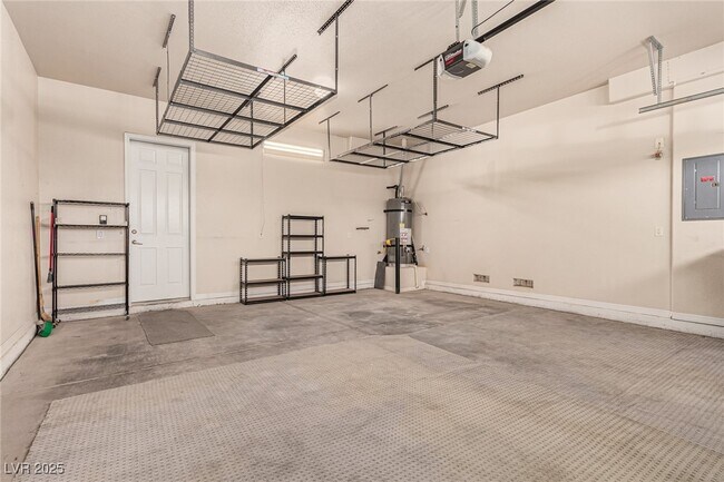 Building Photo - 2756 Leys Burnett Ave