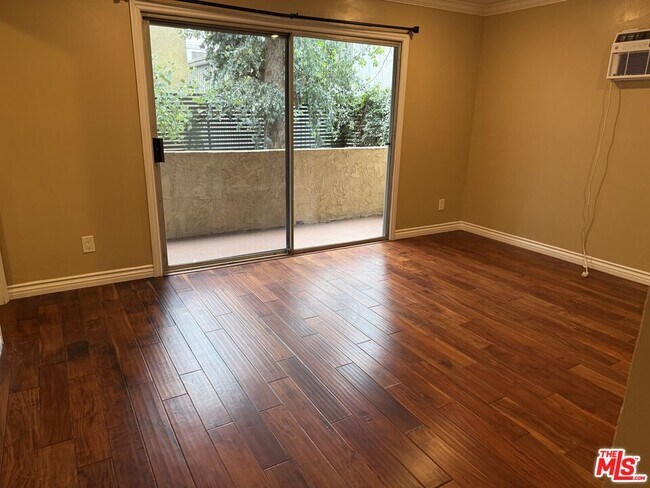 Building Photo - 2141 S Bentley Ave