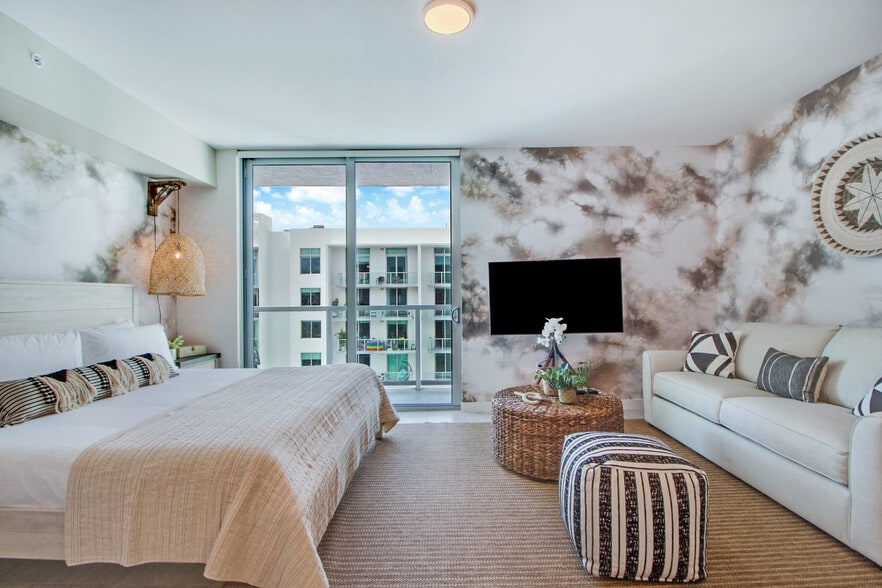 Building Photo - 3900 Biscayne Blvd