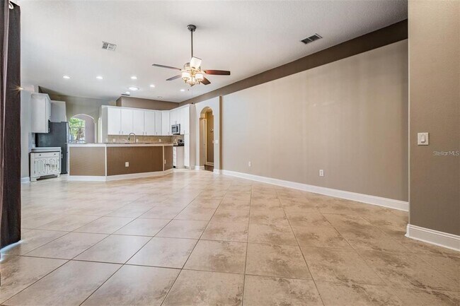 Building Photo - 25001 Bandana Ct