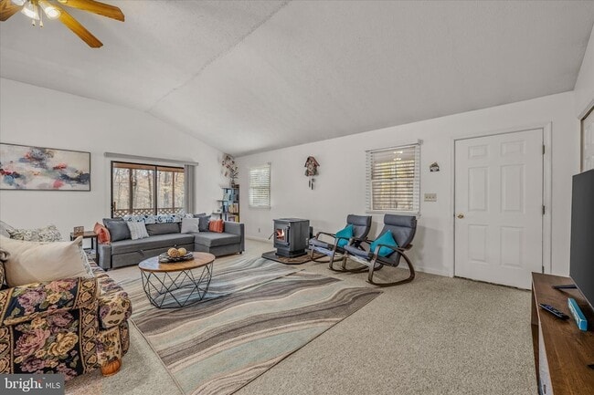 Building Photo - 67 Tranquil Way