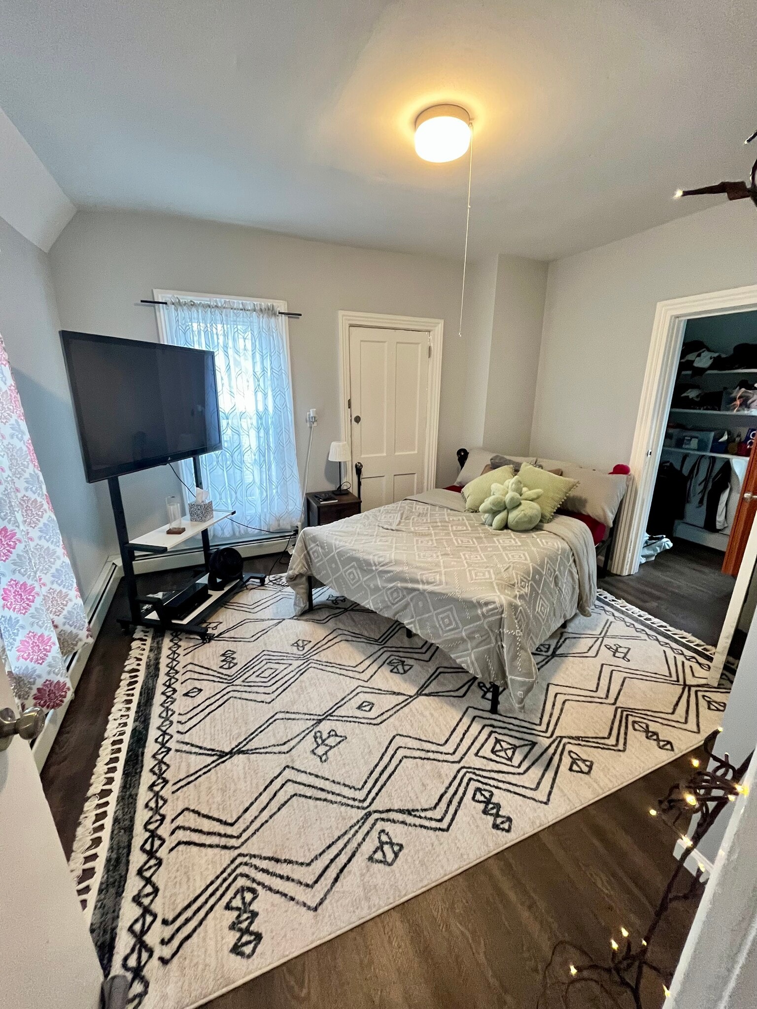 Building Photo - 42 Elmwood Ave