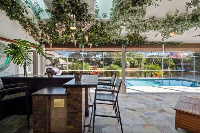 Building Photo - 13 Cleveland Ct