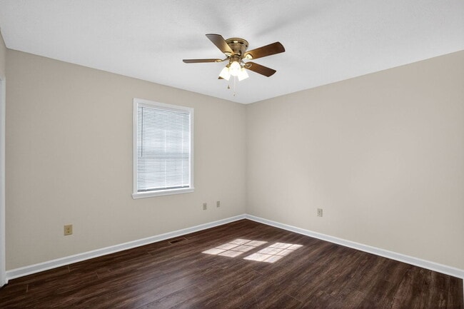 Building Photo - 11530 Tomahawk Trail W