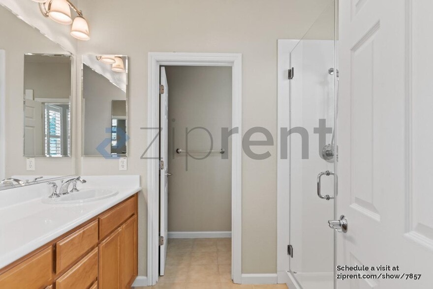 Building Photo - 213 Marbella Ln