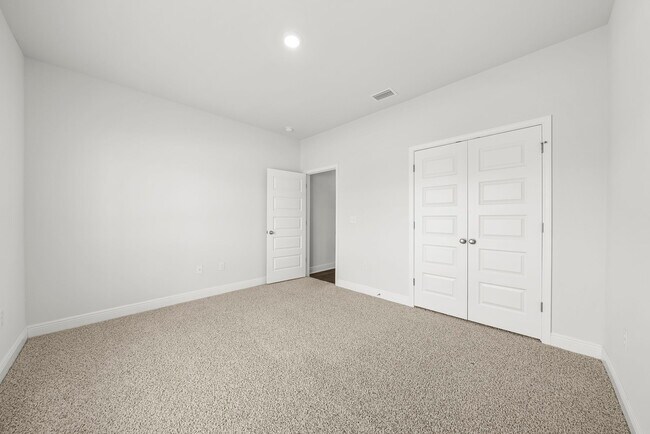 Building Photo - 464 Eagle Lake Wy