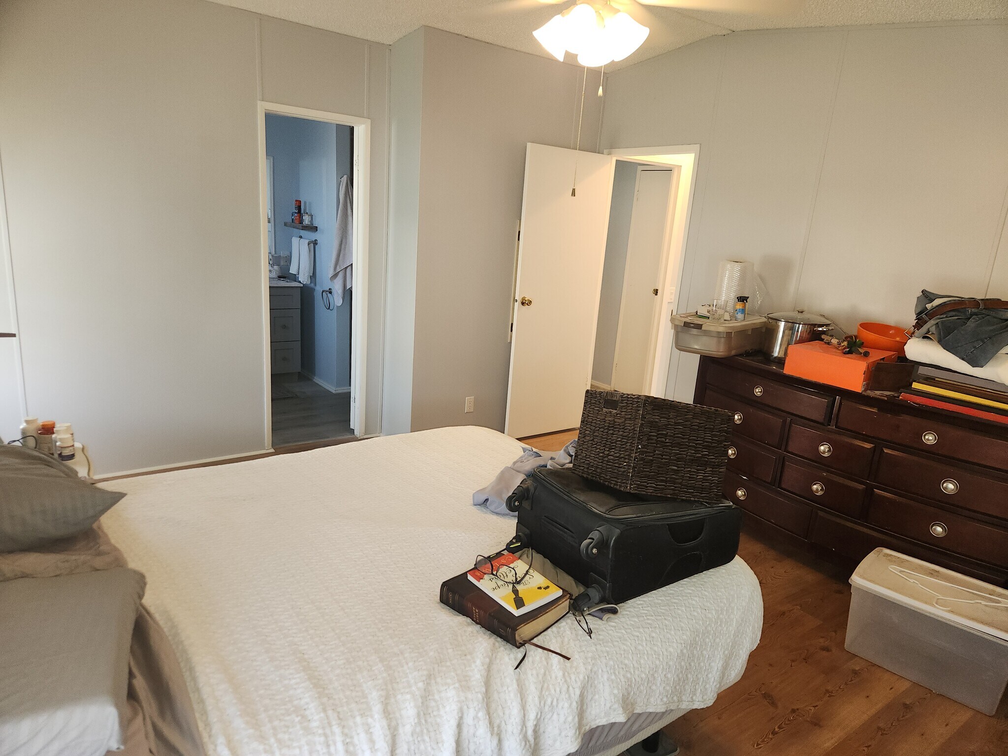 Master - 4699 SE Bywood Ter