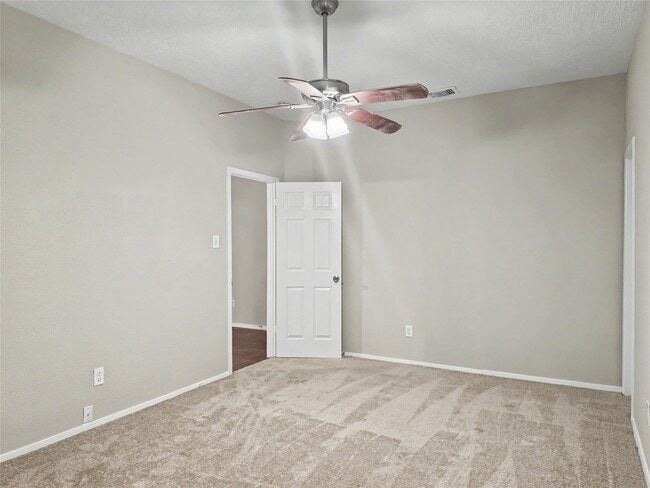 Building Photo - 22511 Braken Manor Ln