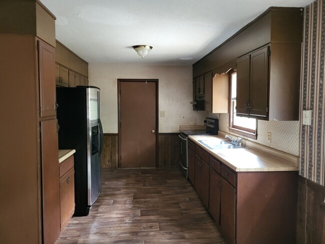 Building Photo - 4537 Ruby Rd