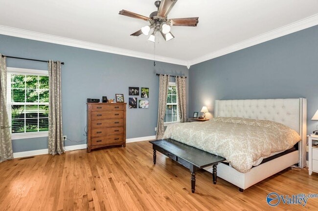 Building Photo - 230 Bishop Farm Way