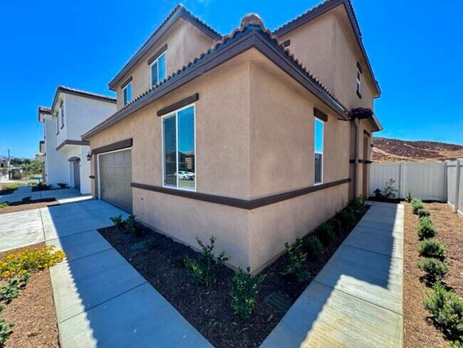 Building Photo - 31799 Woodbank Wy