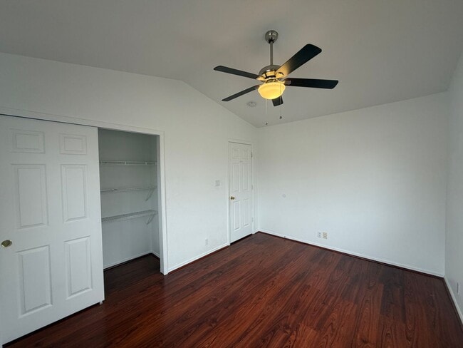 Building Photo - 3 Bedroom Home Near Unser Blvd NW & McMahon Blvd NW!