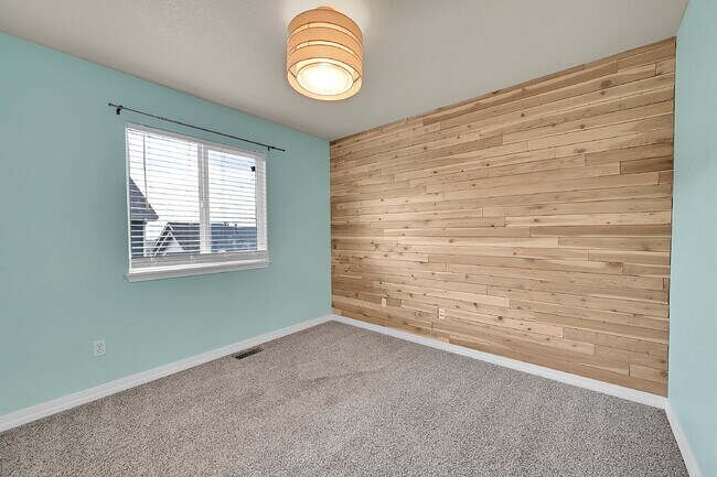 Building Photo - $2,200.00 - 3 Beds, 2.5 Baths, Single Fami...