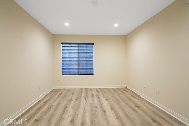 Building Photo - 21400 Burbank Blvd