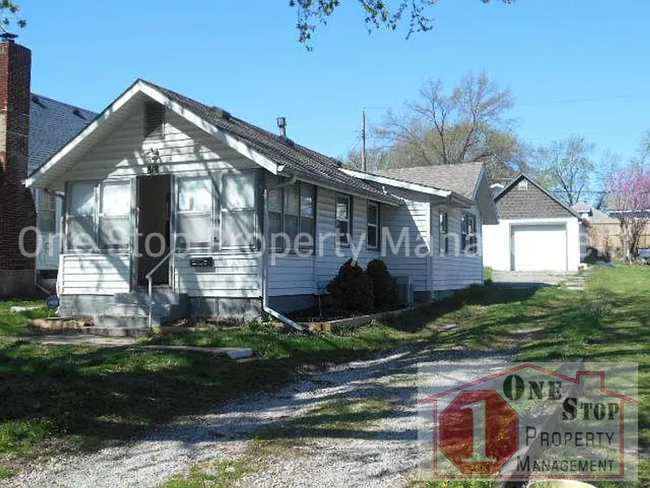 Primary Photo - Cozy 2-bedroom, 1-bathroom house in Indepe...