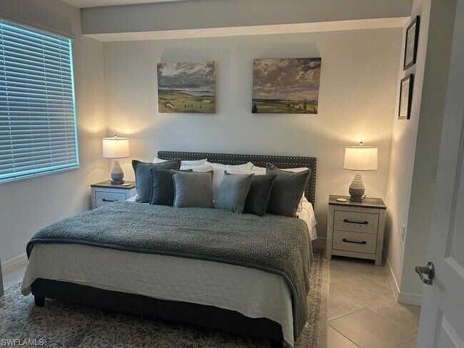 Building Photo - 15375 Grn Acrs Ave