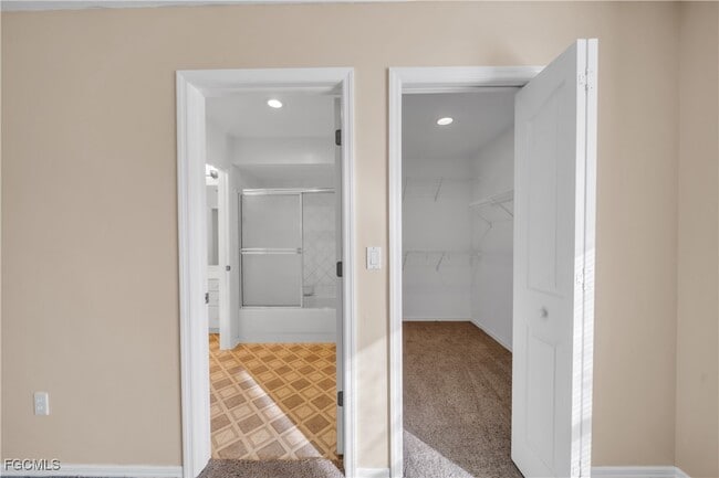 Building Photo - 2015 SE 12th St