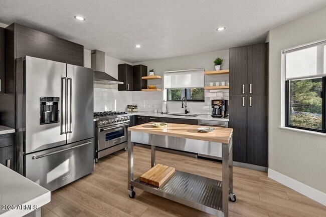 Building Photo - Spectacular, Panoramic Red Rock Views in West Sedona