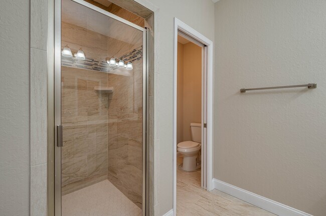 Building Photo - 1091 Oak Hammock
