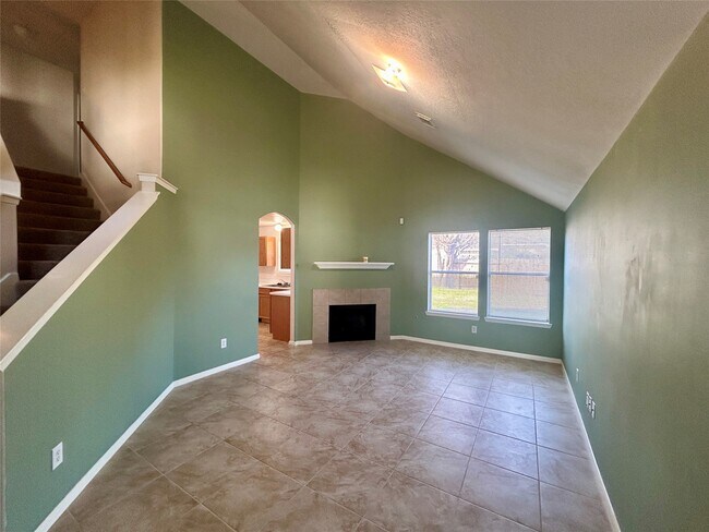 Building Photo - 19718 River Pointe Ln