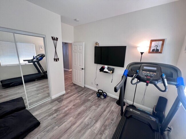 Building Photo - Beautifully upgraded 4 bedroom Murrieta home!