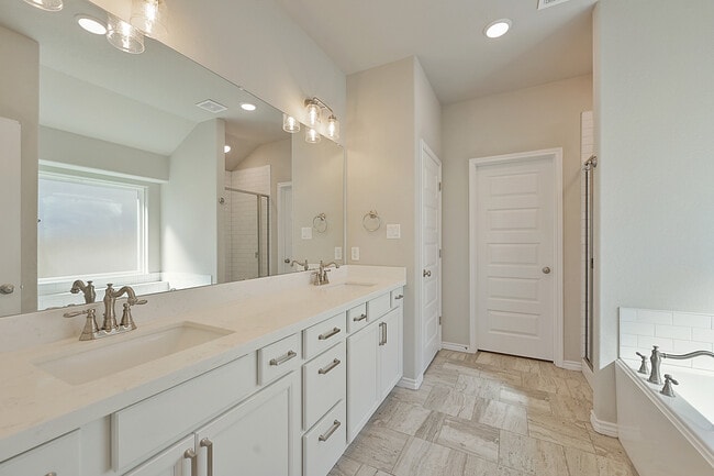 Building Photo - 3441 Utah Ct
