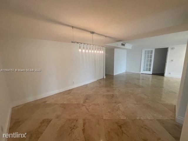 Building Photo - 3 br, 2.5 bath Condo - 18181 NE 31st Ct Ap...