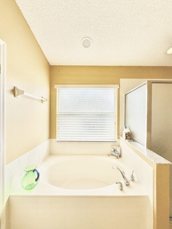 Building Photo - 854 Addison Dr NE