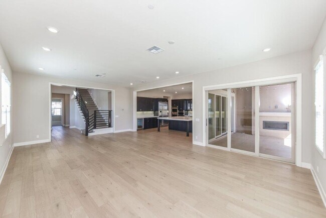 Building Photo - 4bd/4.5ba Single Family House w/ VIEW Gated Community Altair Irvine for rent
