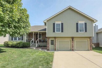 Building Photo - GORGEOUS Home in the Liberty School District-Available in JUNE!!