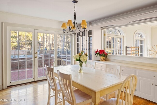 Building Photo - 147 Rock City Rd