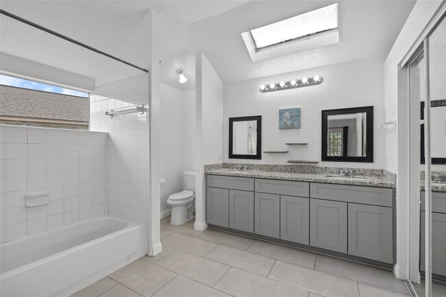 Building Photo - 3122 Lazy Brook Dr