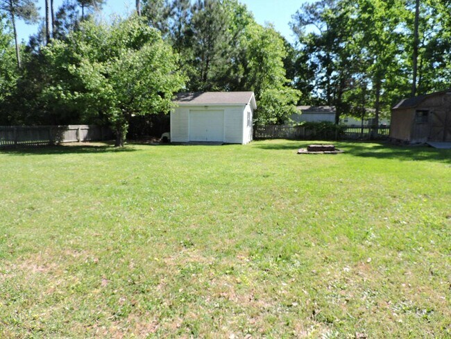 Building Photo - 403 Jacqueline Dr