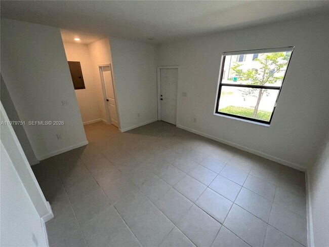 Building Photo - 9960 SW 228th Terrace