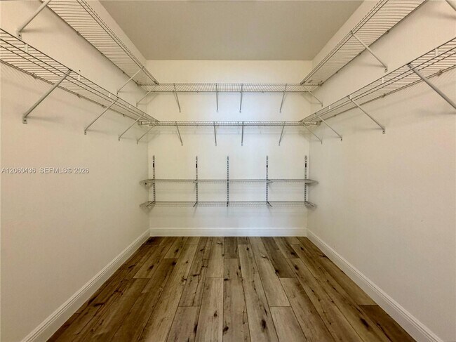 Building Photo - 2685 SE 13th Ct