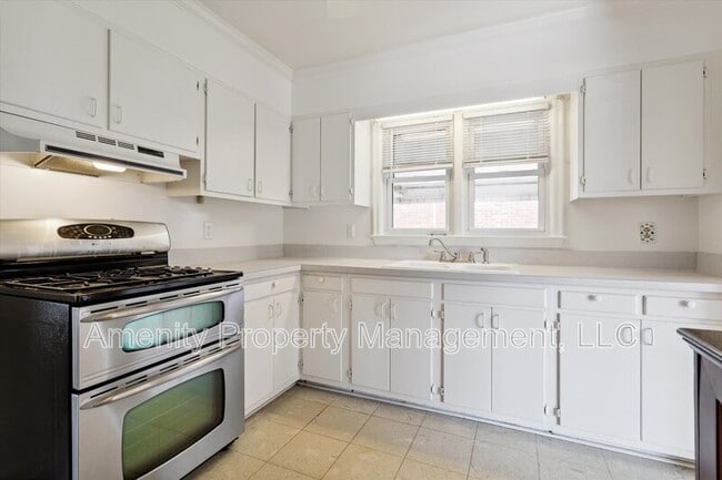 Building Photo - 21 Mansford Dr