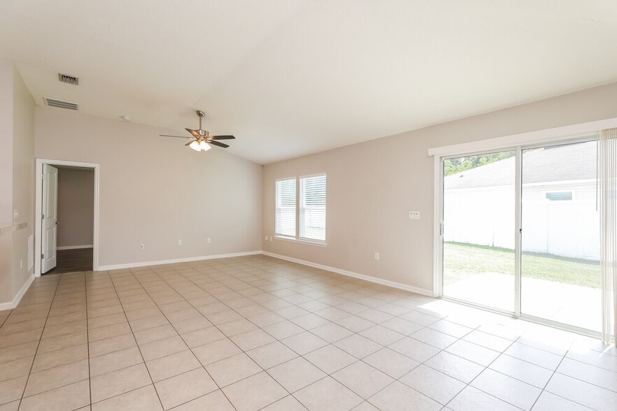 Building Photo - 6582 Winding Greens Dr