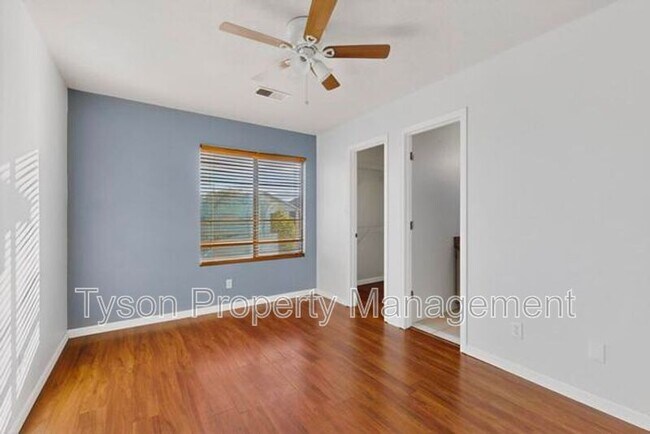 Building Photo - 11015 Connemara Dr SW