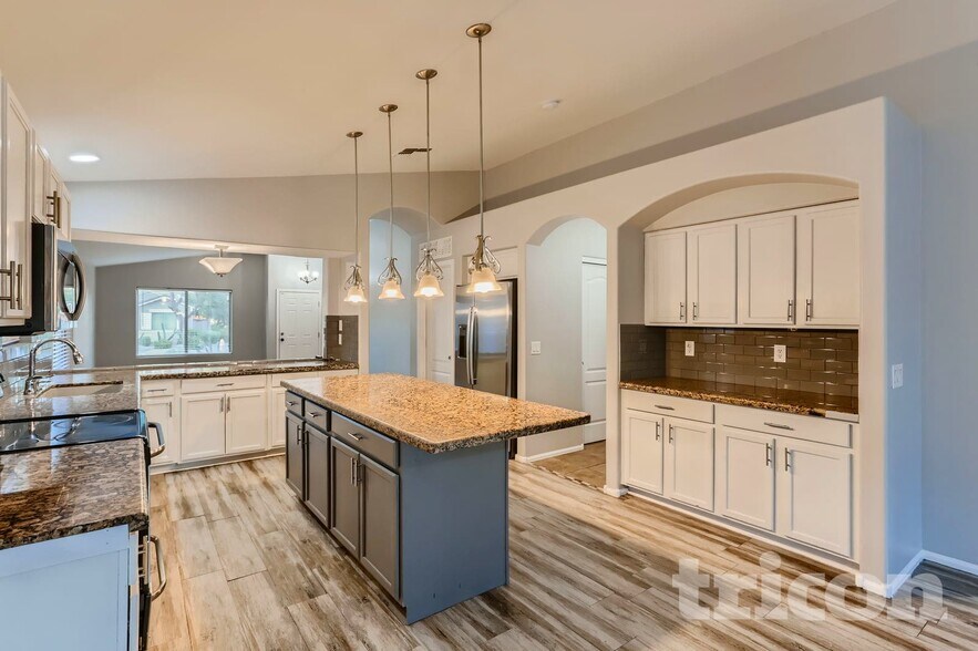 Building Photo - 4047 E Tanzanite Ln