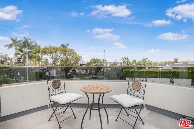 Building Photo - 6379 Colgate Ave