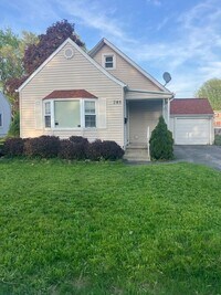Building Photo - 285 Almay Rd