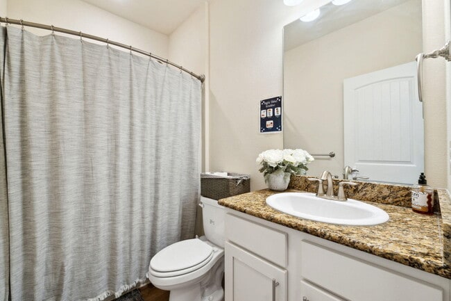 Building Photo - 585 Riverwalk Cir