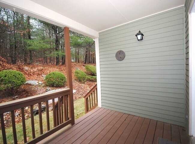 Building Photo - 240 Heritage Dr