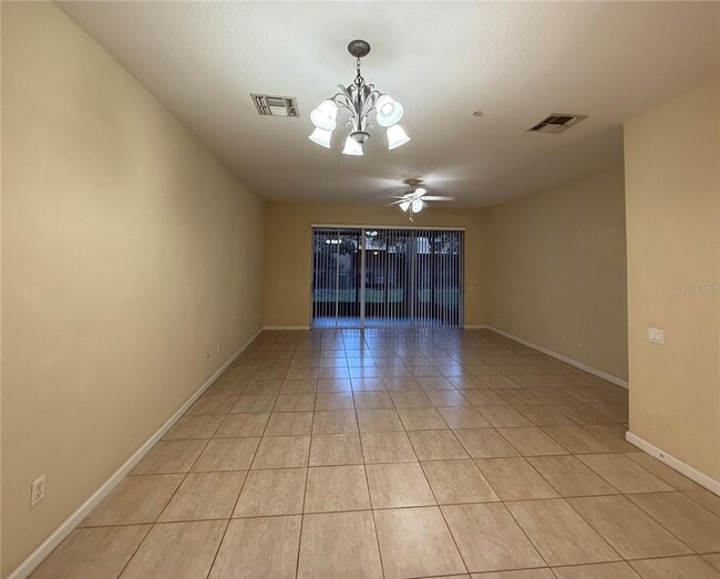 Building Photo - 2865 Polana St